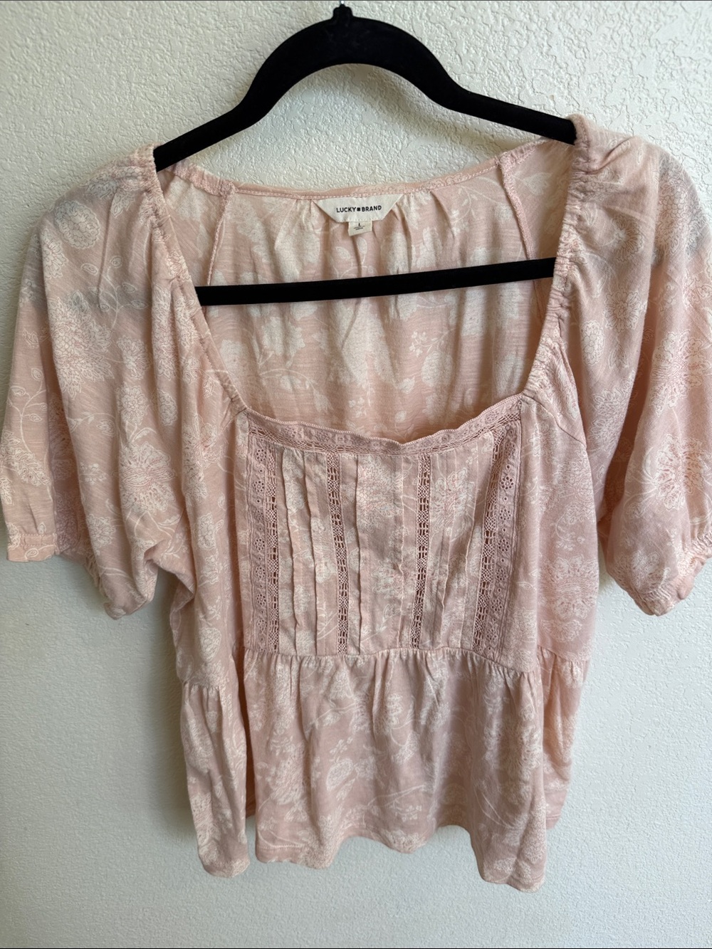Lucky Brand Pale Blush Lace-Panel Peasant Top